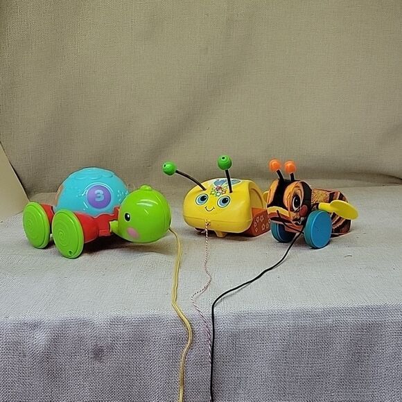 Fisher Price Turtle Toy , Bumble Bee,  Tug A Bug pull toys (set D) - Picture 1 of 12